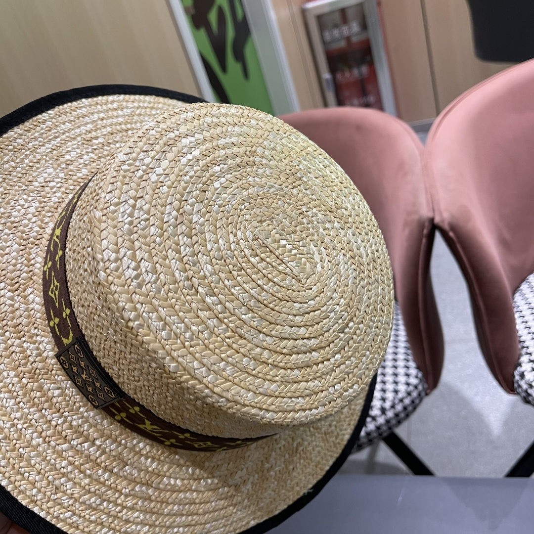  Lv路易威登平顶礼帽春夏包边系带复古简约宽帽檐欧美休闲度
假遮阳麦秆女草帽