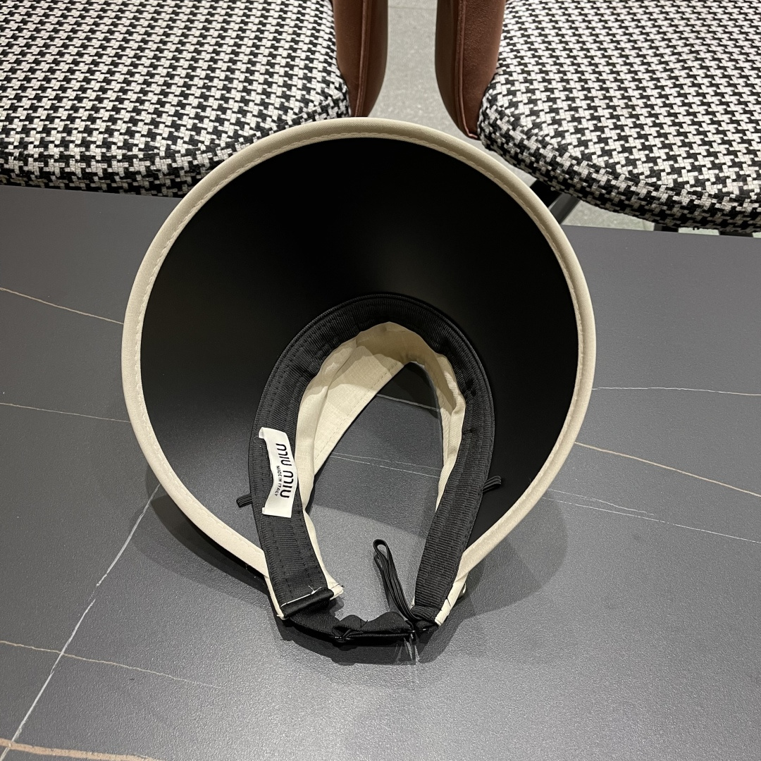  谬谬miumiu帽子女夏季新款大檐防晒空顶帽冰丝抗紫外线
户外透气全脸遮太阳帽