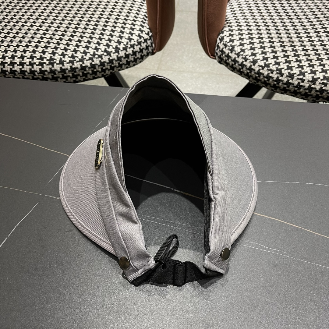  谬谬miumiu帽子女夏季新款大檐防晒空顶帽冰丝抗紫外线
户外透气全脸遮太阳帽