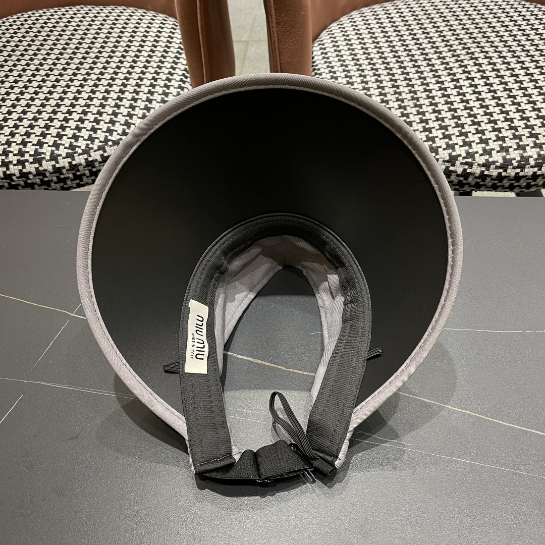  谬谬miumiu帽子女夏季新款大檐防晒空顶帽冰丝抗紫外线
户外透气全脸遮太阳帽