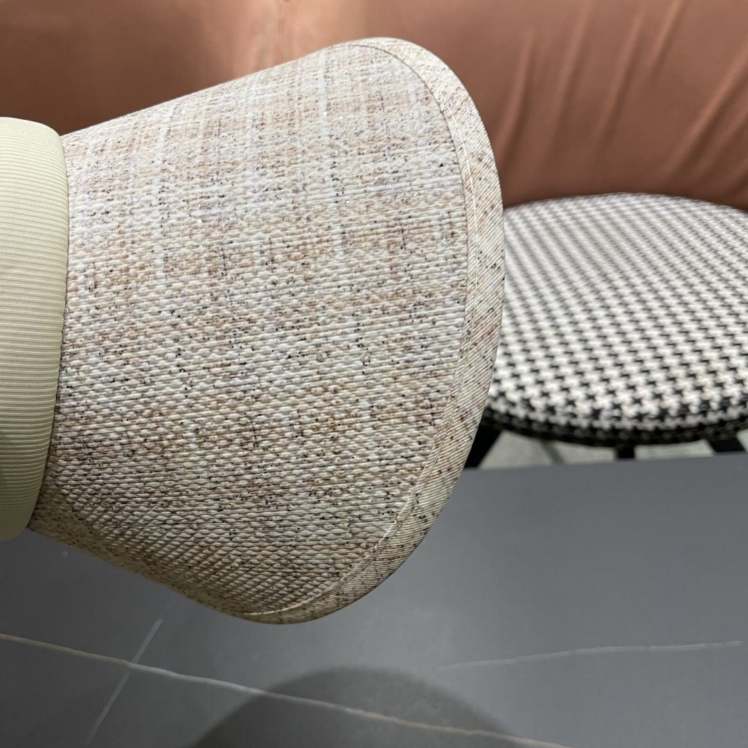  蒙口moncler防晒帽女夏防紫外线遮阳帽韩版休闲百搭大檐遮
脸空顶帽可扎马尾