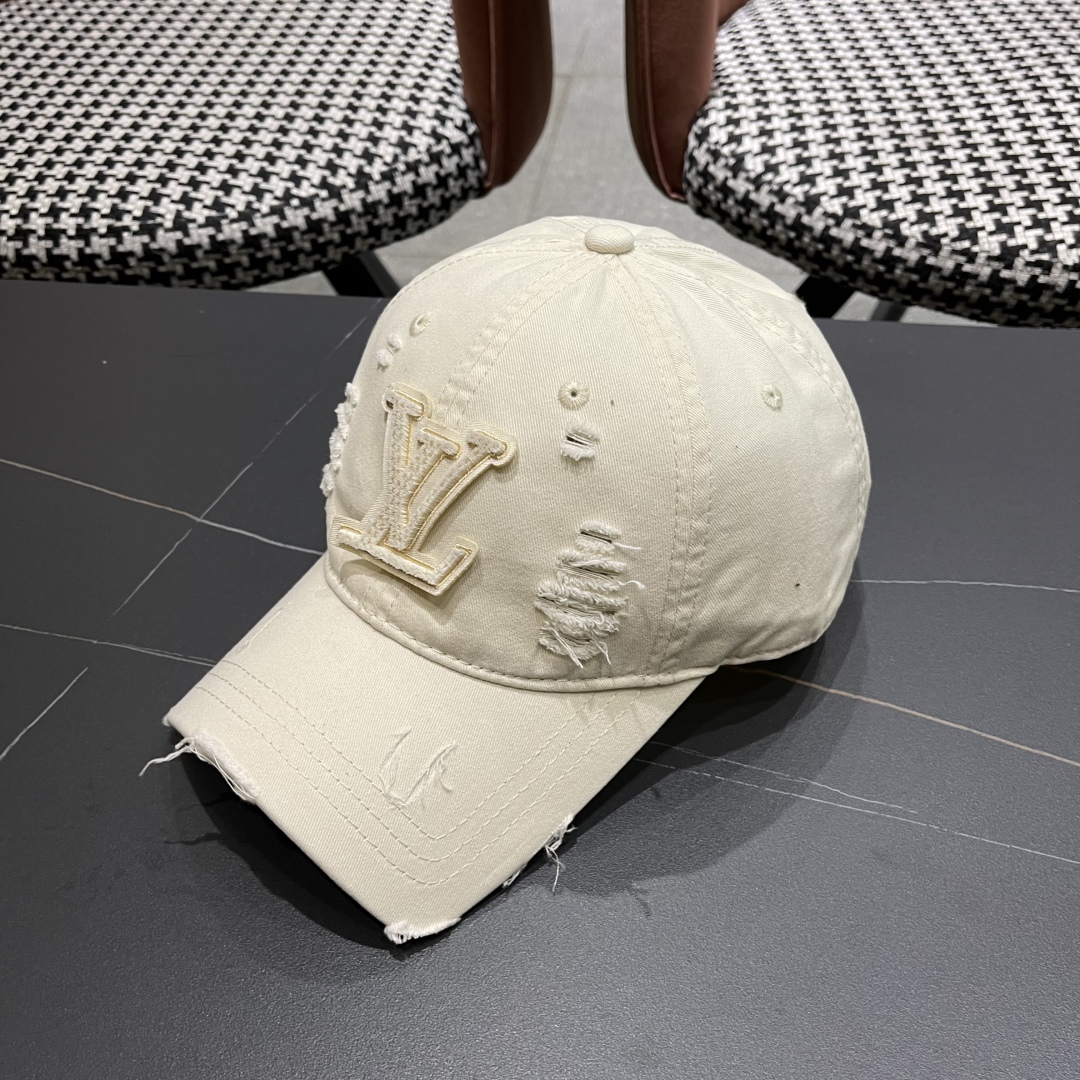 P🧢路易威登棒球帽 LouisVuitton😍新款破洞高端大气，百搭款🤗男女通用！跑量！