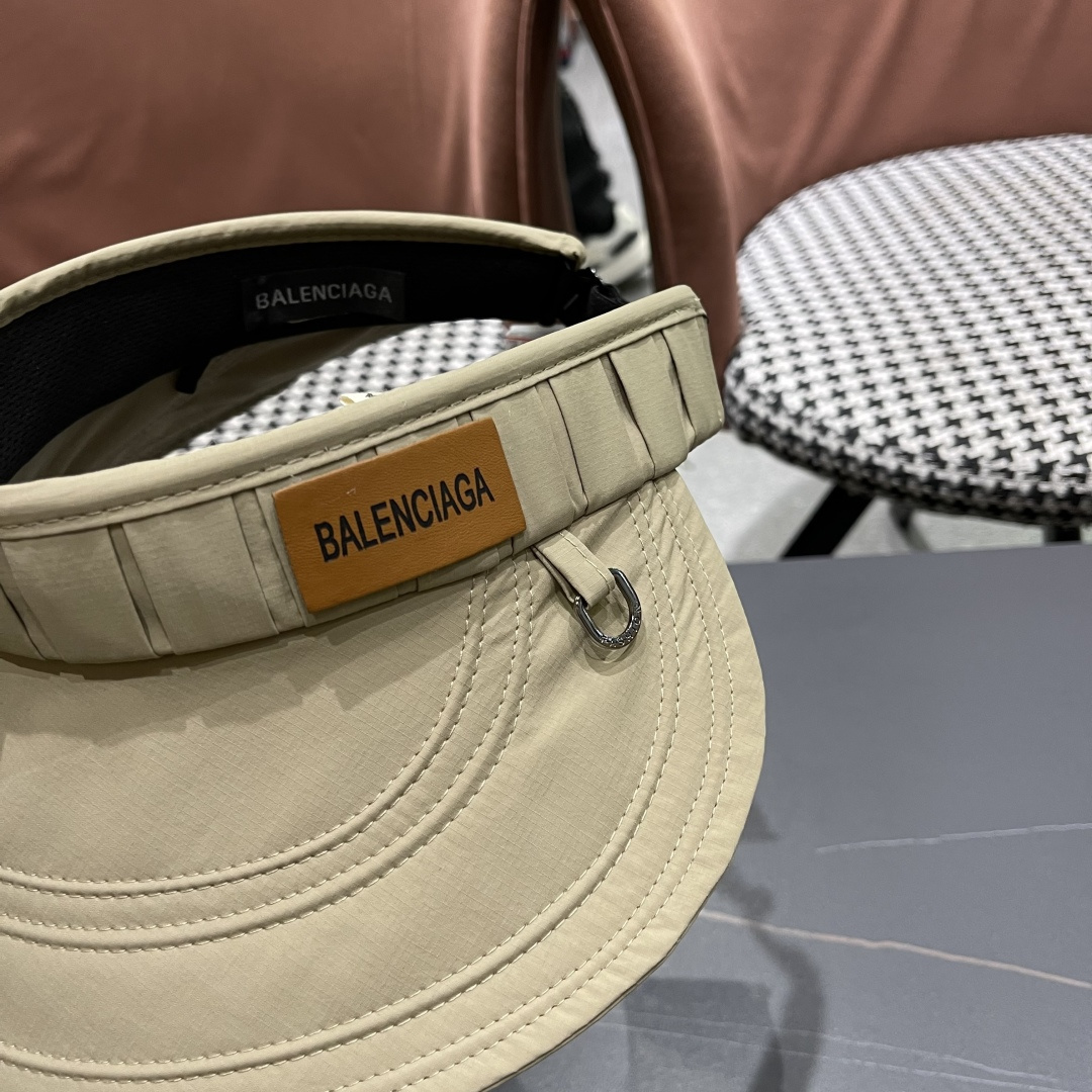  Balenclaga巴黎世家2025韩版时尚褶皱空顶帽女春夏季日系大檐遮
阳防晒可折叠太阳帽