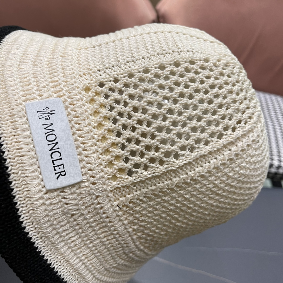  蒙口MONCLER韩版镂空渔夫帽子女春夏季防晒帽镂空透气品
脸小遮阳帽盆帽编织帽