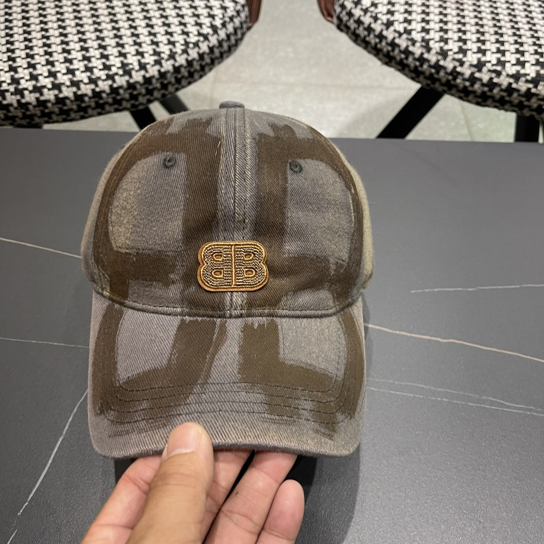  Balenclaga巴黎世家小众涂鸦双B水洗牛仔深顶棒球帽女
显脸小宽檐大头围嘻哈鸭舌帽