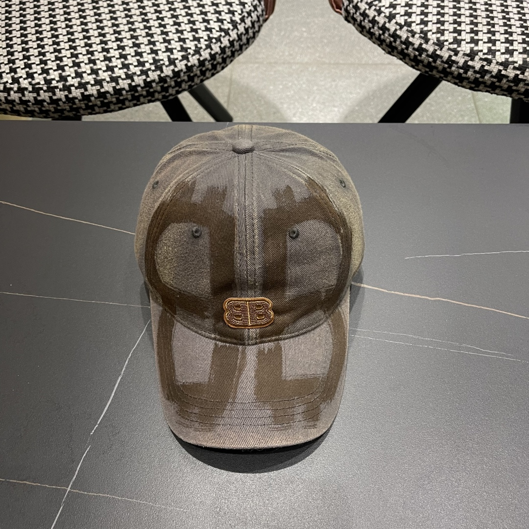  Balenclaga巴黎世家小众涂鸦双B水洗牛仔深顶棒球帽女
显脸小宽檐大头围嘻哈鸭舌帽