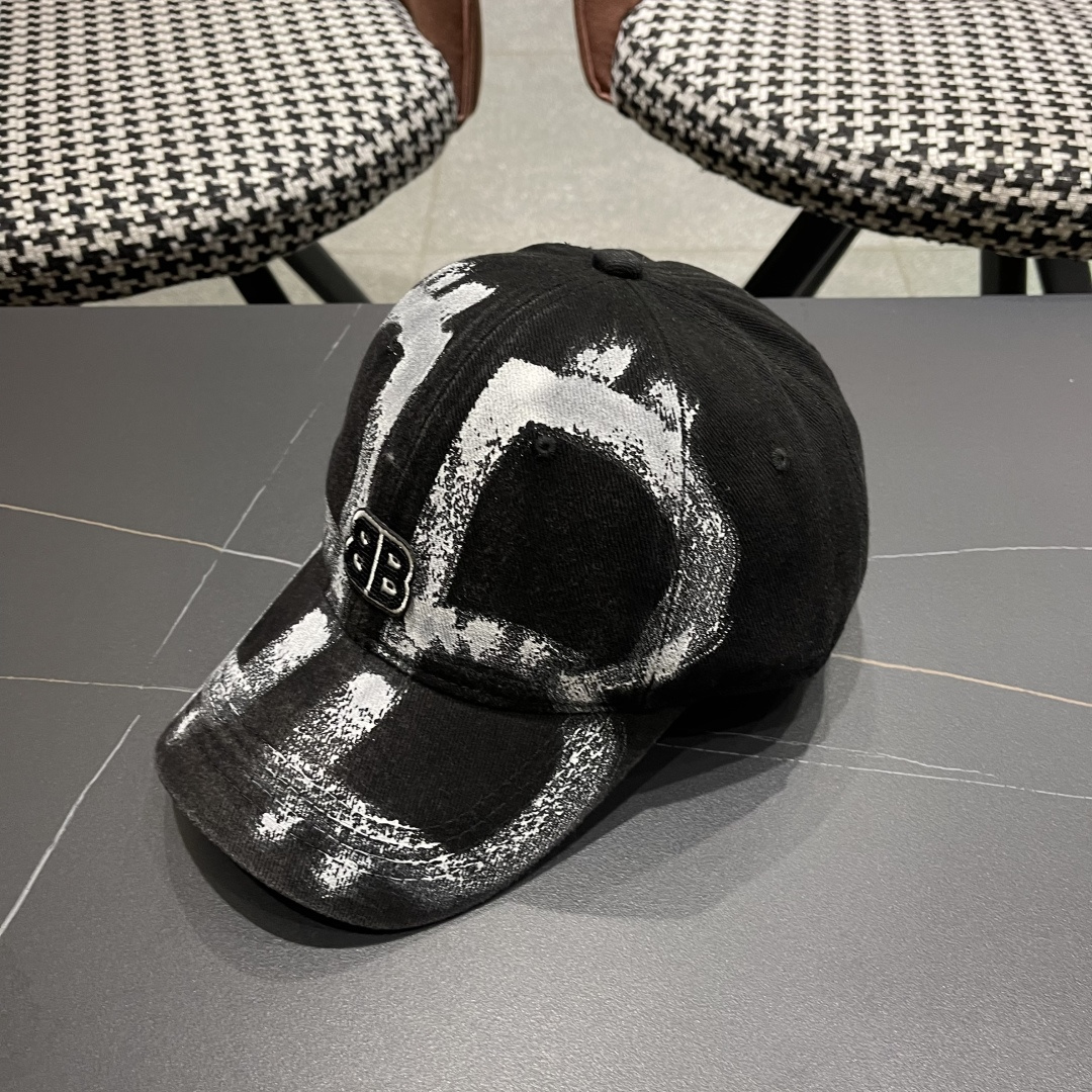  Balenclaga巴黎世家小众涂鸦双B水洗牛仔深顶棒球帽女
显脸小宽檐大头围嘻哈鸭舌帽