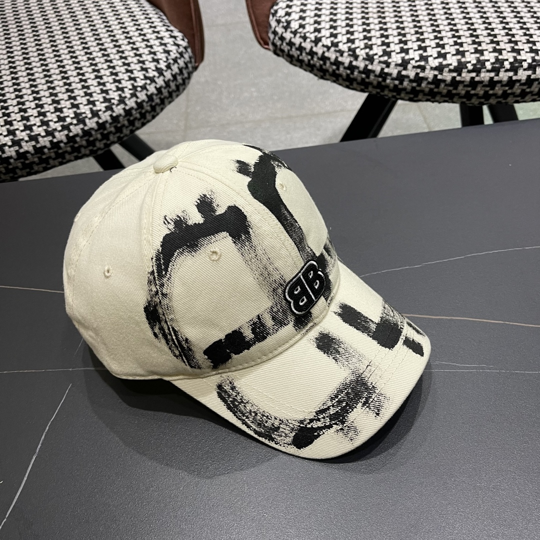  Balenclaga巴黎世家小众涂鸦双B水洗牛仔深顶棒球帽女
显脸小宽檐大头围嘻哈鸭舌帽