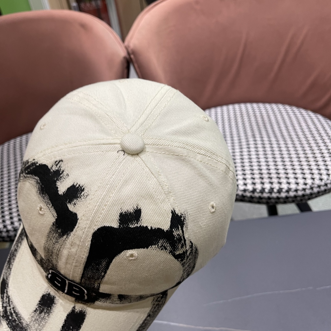  Balenclaga巴黎世家小众涂鸦双B水洗牛仔深顶棒球帽女
显脸小宽檐大头围嘻哈鸭舌帽