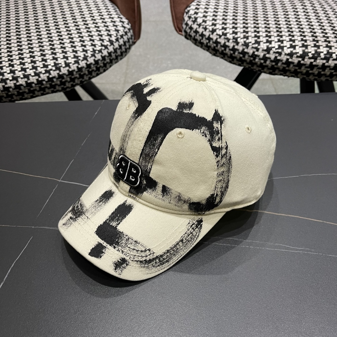  Balenclaga巴黎世家小众涂鸦双B水洗牛仔深顶棒球帽女
显脸小宽檐大头围嘻哈鸭舌帽