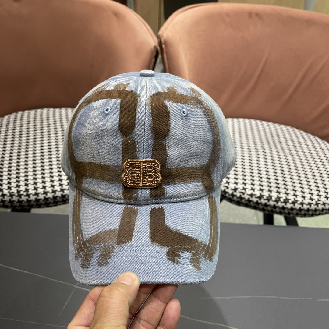  Balenclaga巴黎世家小众涂鸦双B水洗牛仔深顶棒球帽女
显脸小宽檐大头围嘻哈鸭舌帽