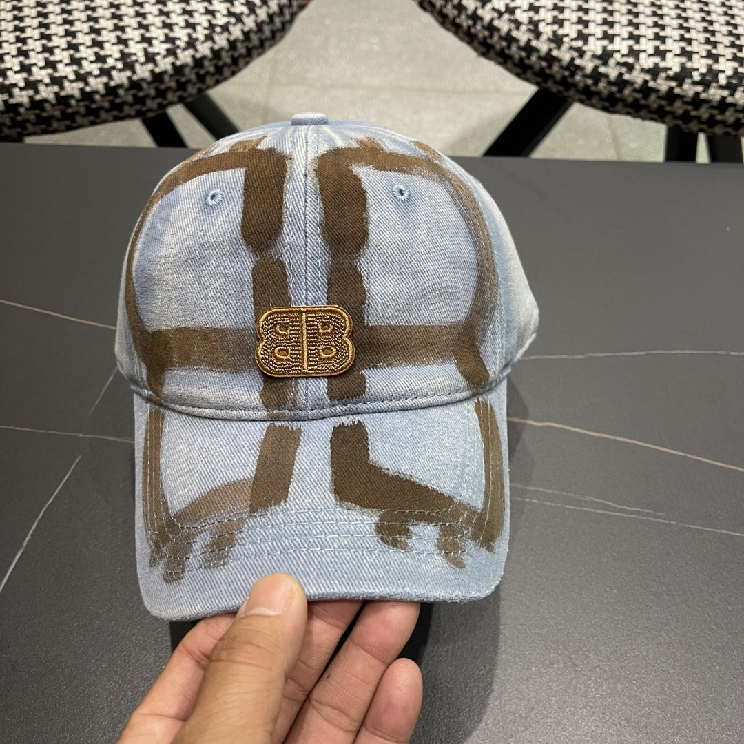  Balenclaga巴黎世家小众涂鸦双B水洗牛仔深顶棒球帽女
显脸小宽檐大头围嘻哈鸭舌帽