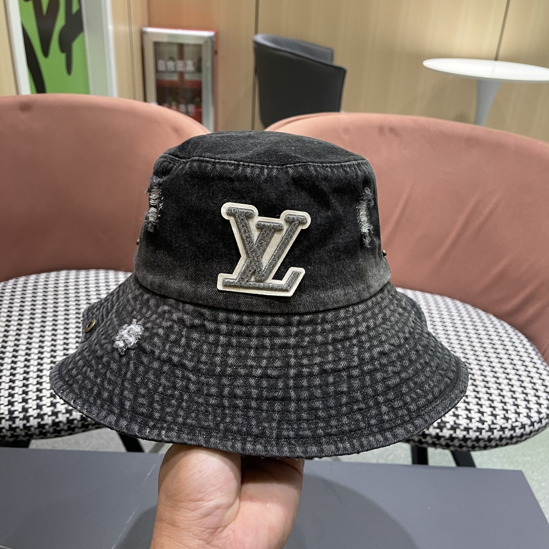  Lv路易威登潮酷破洞做旧牛仔渔夫帽女韩版时尚
百搭个性文艺品脸小