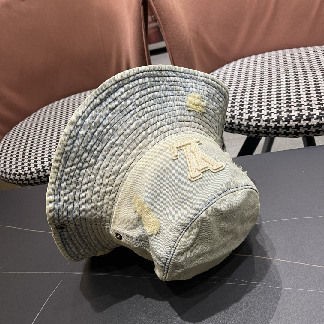  Lv路易威登潮酷破洞做旧牛仔渔夫帽女韩版时尚
百搭个性文艺品脸小