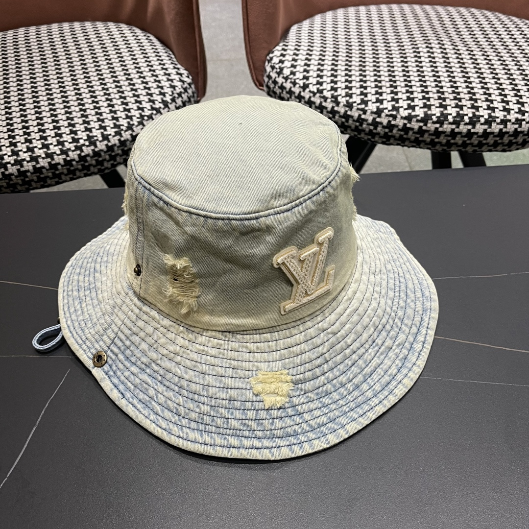  Lv路易威登潮酷破洞做旧牛仔渔夫帽女韩版时尚
百搭个性文艺品脸小