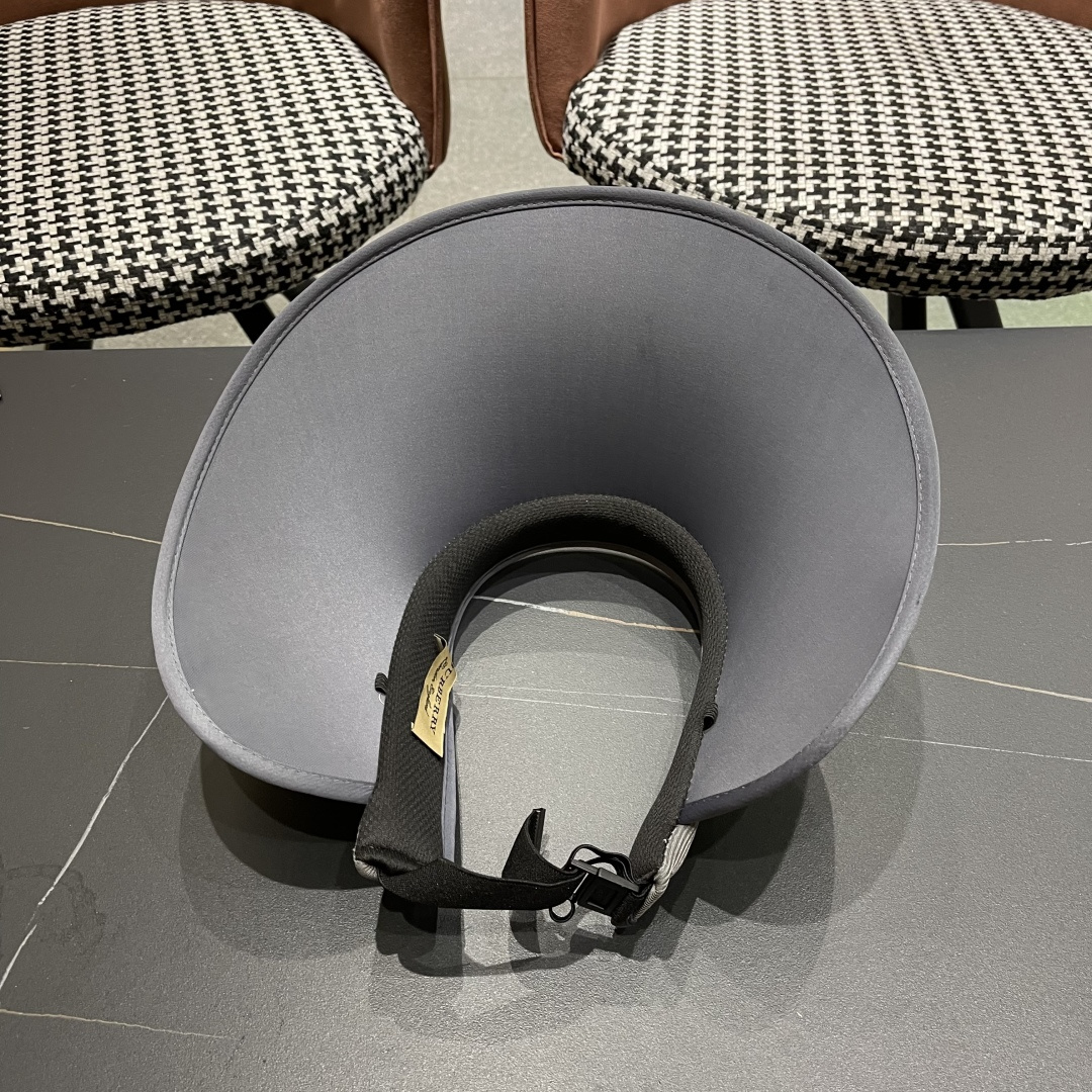  BURBERRY巴宝莉 夏季防晒帽子女防紫外线百搭太阳帽韩版
遮脸大帽檐遮阳空顶帽