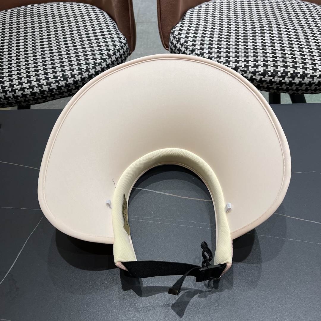  BURBERRY巴宝莉 夏季防晒帽子女防紫外线百搭太阳帽韩版
遮脸大帽檐遮阳空顶帽