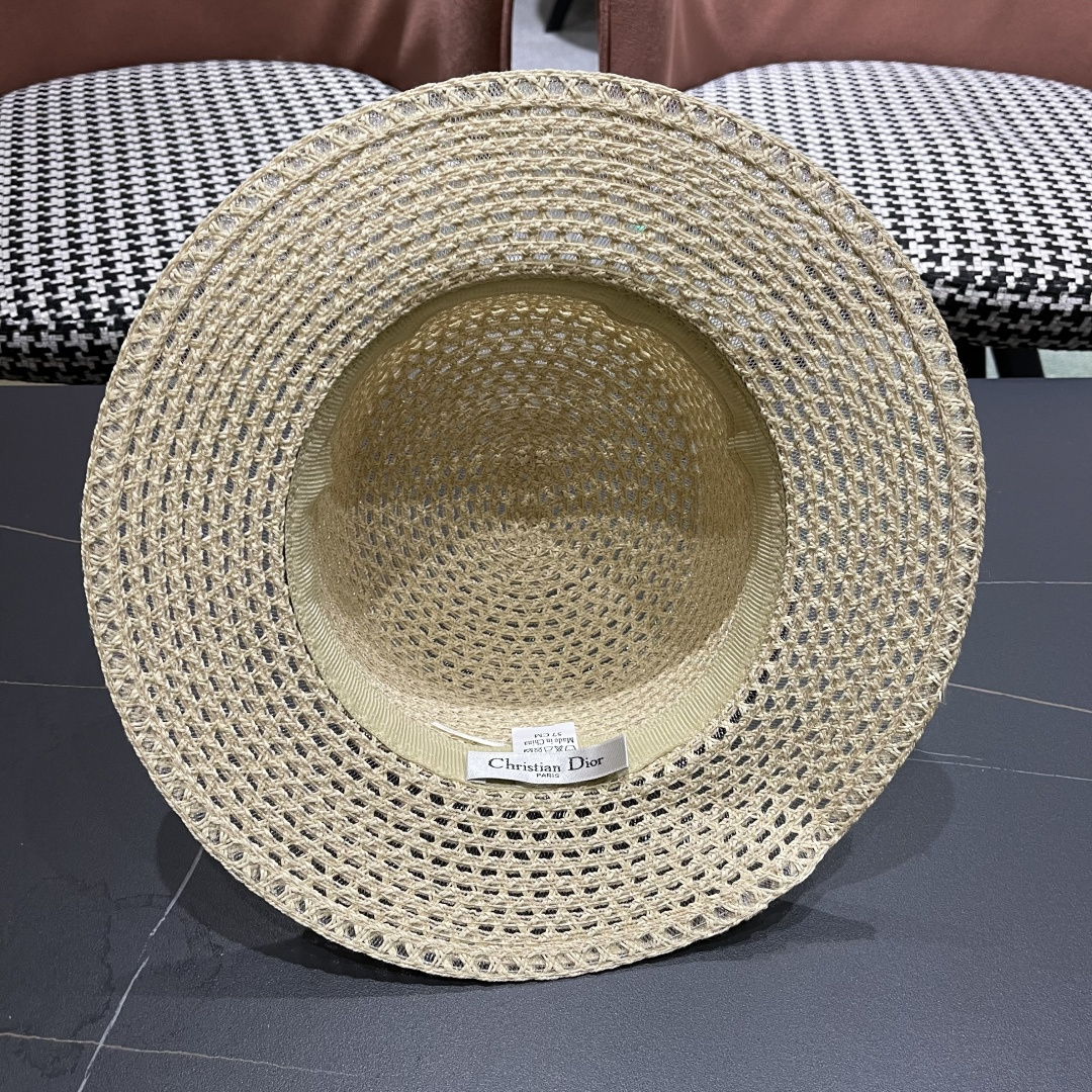  DIOR迪奥镂空平顶礼帽女英伦春天帽子女小檐太阳
帽草帽百搭时尚小清新遮阳帽