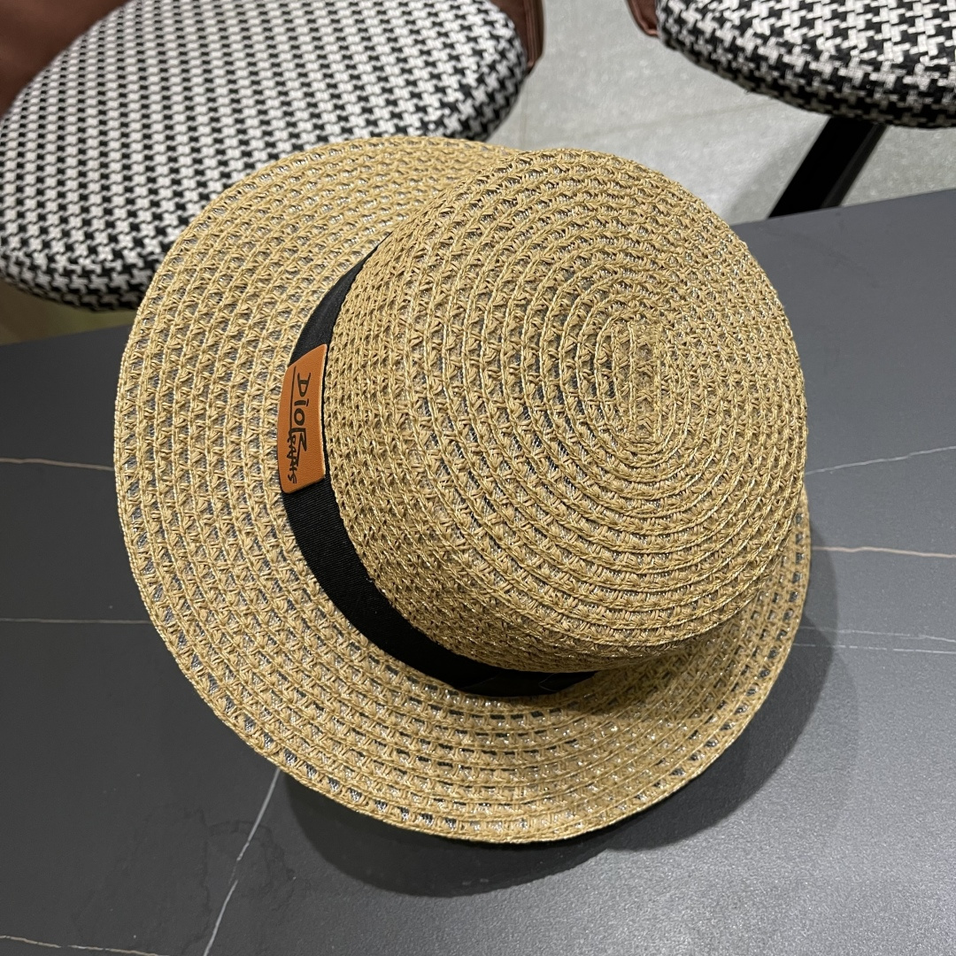  DIOR迪奥镂空平顶礼帽女英伦春天帽子女小檐太阳
帽草帽百搭时尚小清新遮阳帽