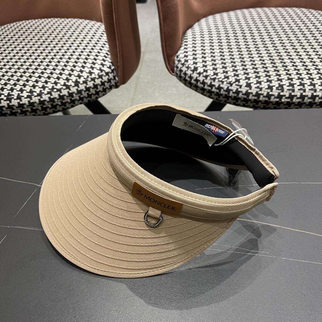 【MONCLER蒙口】空顶草帽女夏季防紫外线遮阳帽出游太阳
帽百搭草编防晒帽子