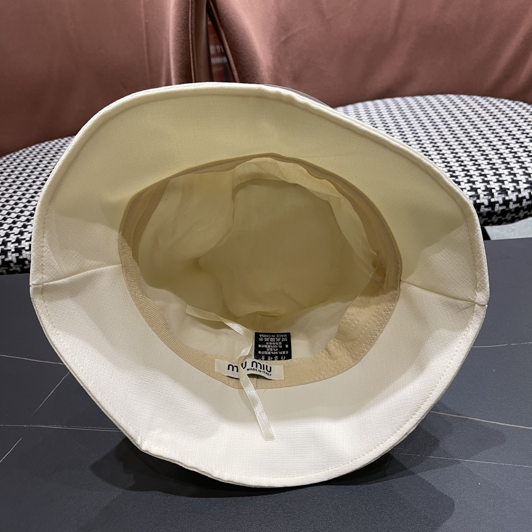 谬谬miumiu日系休闲百搭渔夫帽防紫外线宽檐遮脸网红盆帽大
头国品脸小水桶帽
