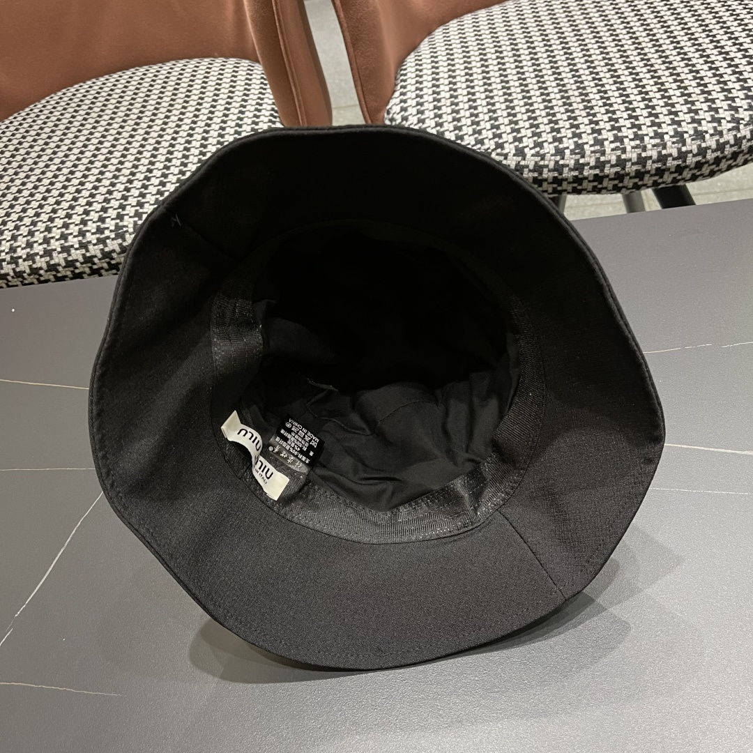  谬谬miumiu日系休闲百搭渔夫帽防紫外线宽檐遮脸网红盆帽大
头国品脸小水桶帽