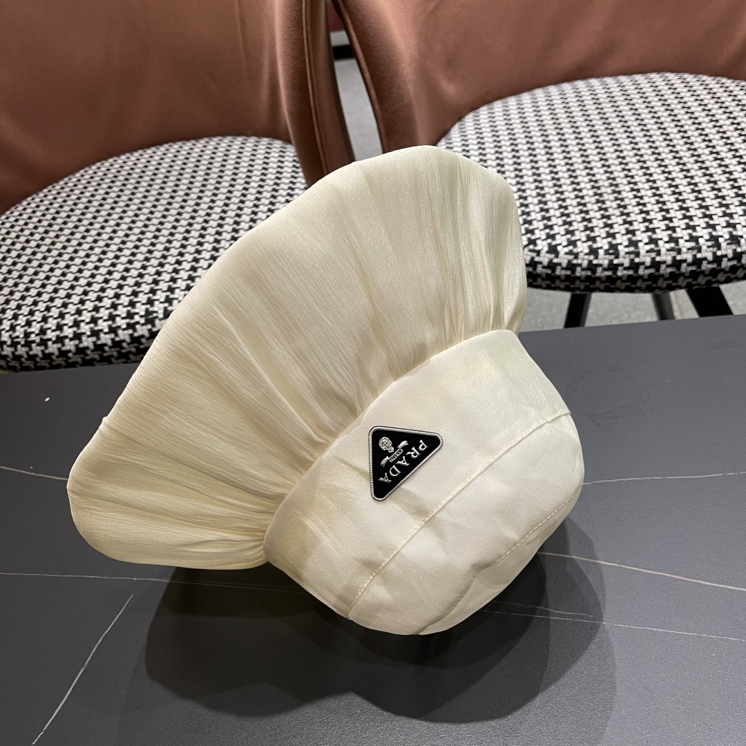  Prada普拉达 2025新款春夏季新款蝴蝶结大沿盆帽女户外出游时尚百
搭渔夫帽休闲旅游帽子