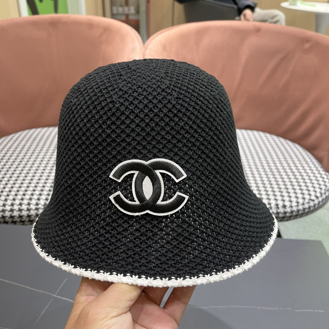 香奈儿CHANEL 2025新款女春夏素颜简约水桶帽镂空透气百搭显
脸小渔夫帽盆帽潮