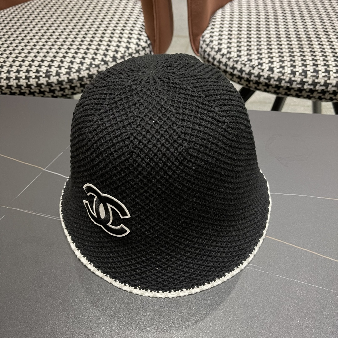  香奈儿CHANEL 2025新款女春夏素颜简约水桶帽镂空透气百搭显
脸小渔夫帽盆帽潮