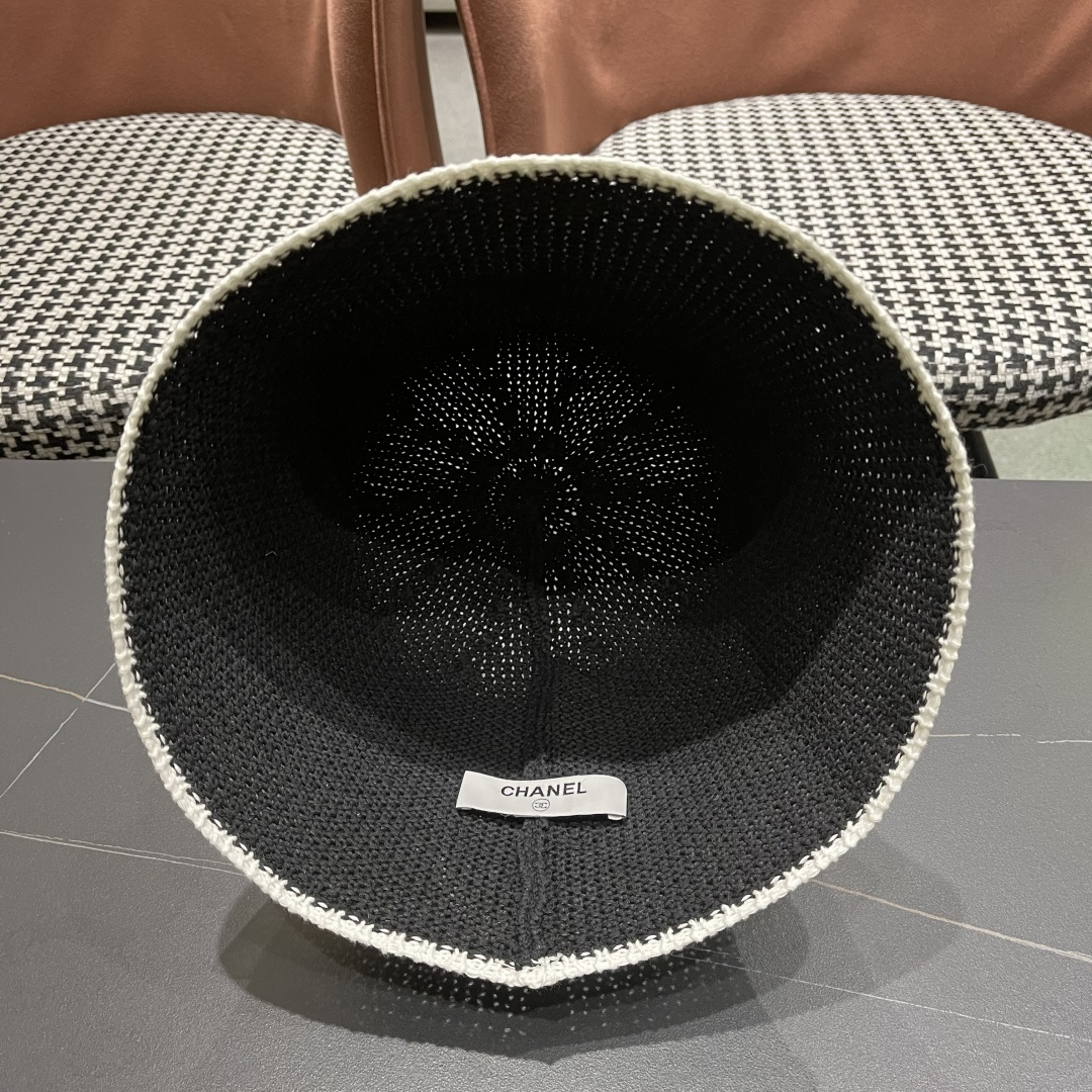 香奈儿CHANEL 2025新款女春夏素颜简约水桶帽镂空透气百搭显
脸小渔夫帽盆帽潮