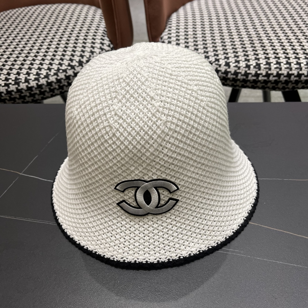  香奈儿CHANEL 2025新款女春夏素颜简约水桶帽镂空透气百搭显
脸小渔夫帽盆帽潮