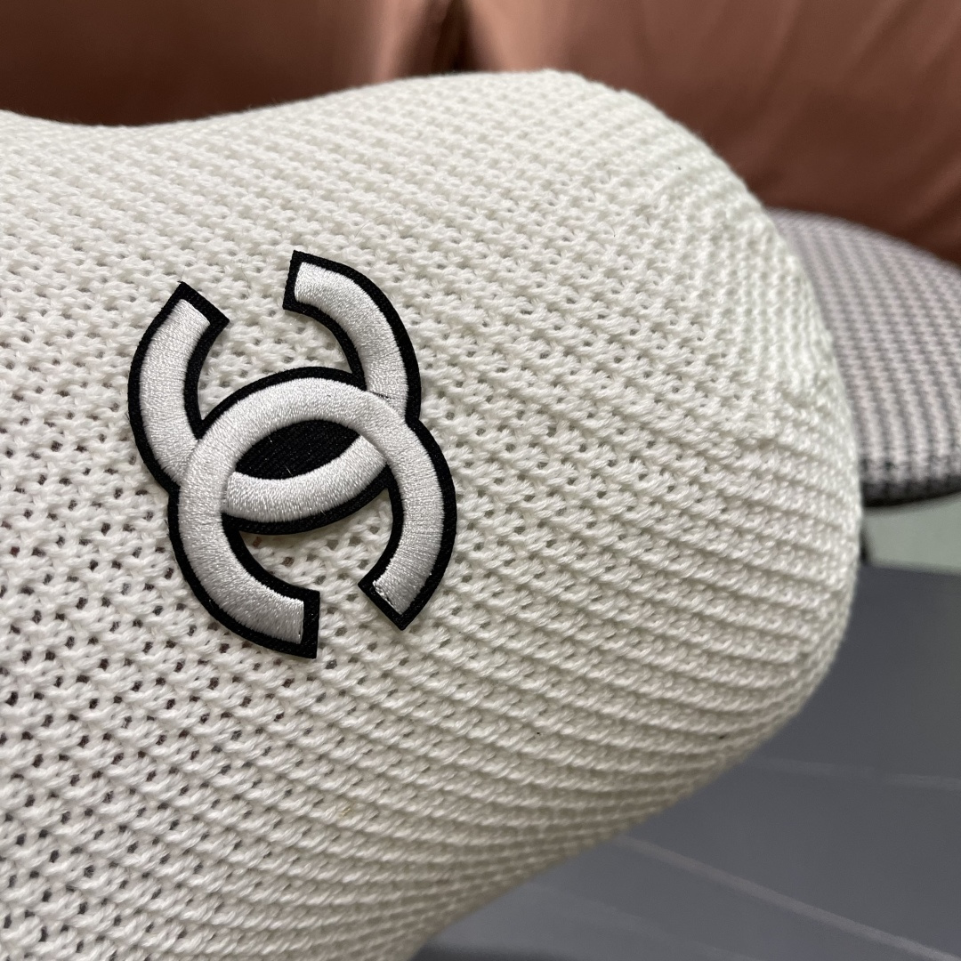  香奈儿CHANEL 2025新款女春夏素颜简约水桶帽镂空透气百搭显
脸小渔夫帽盆帽潮