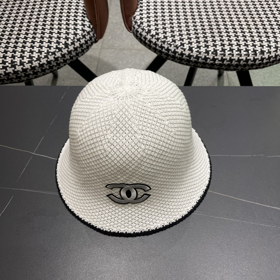  香奈儿CHANEL 2025新款女春夏素颜简约水桶帽镂空透气百搭显
脸小渔夫帽盆帽潮