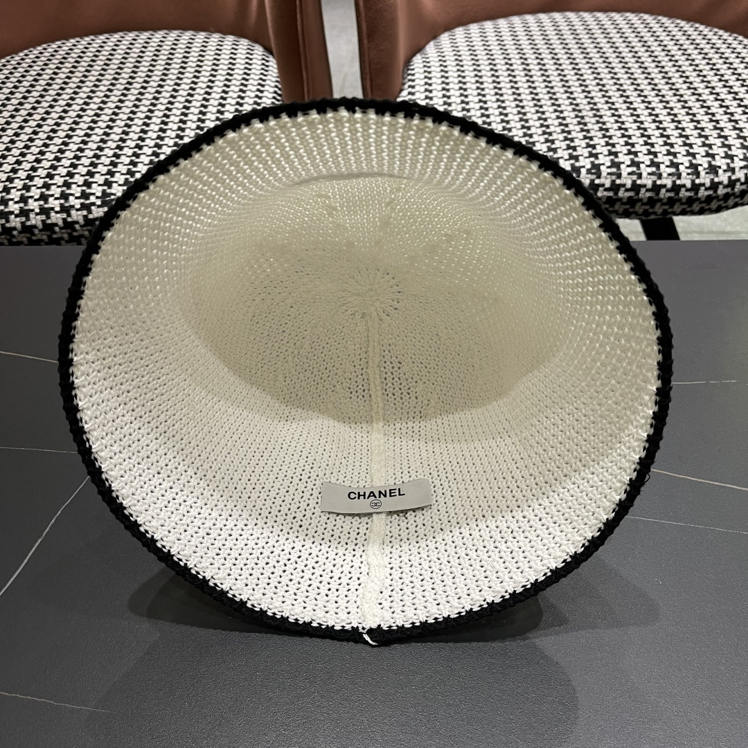  香奈儿CHANEL 2025新款女春夏素颜简约水桶帽镂空透气百搭显
脸小渔夫帽盆帽潮