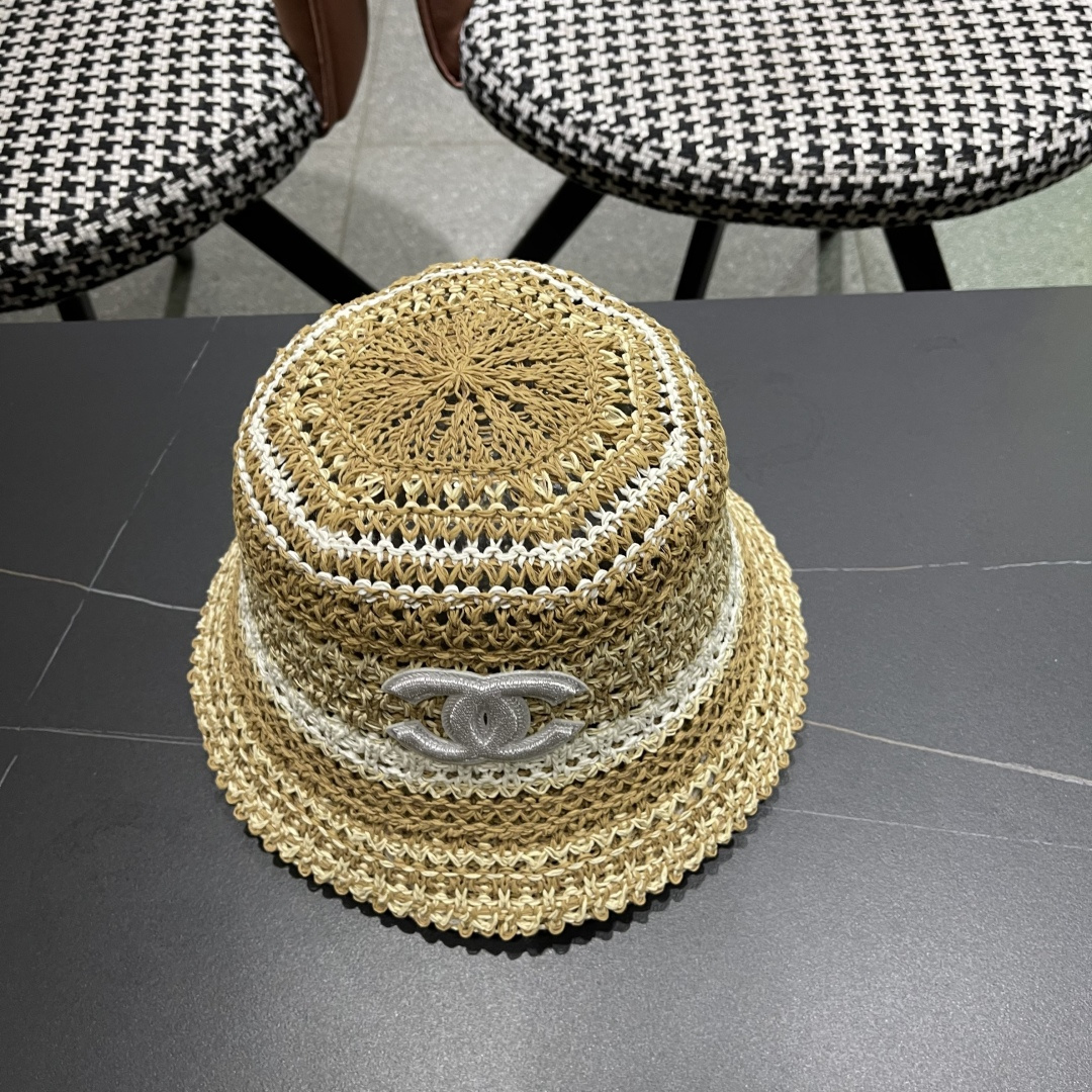  celine香奈儿2025新款日系镂空条纹显脸小针织帽子女春夏季薄款透气遮
阳防晒百搭渔夫帽