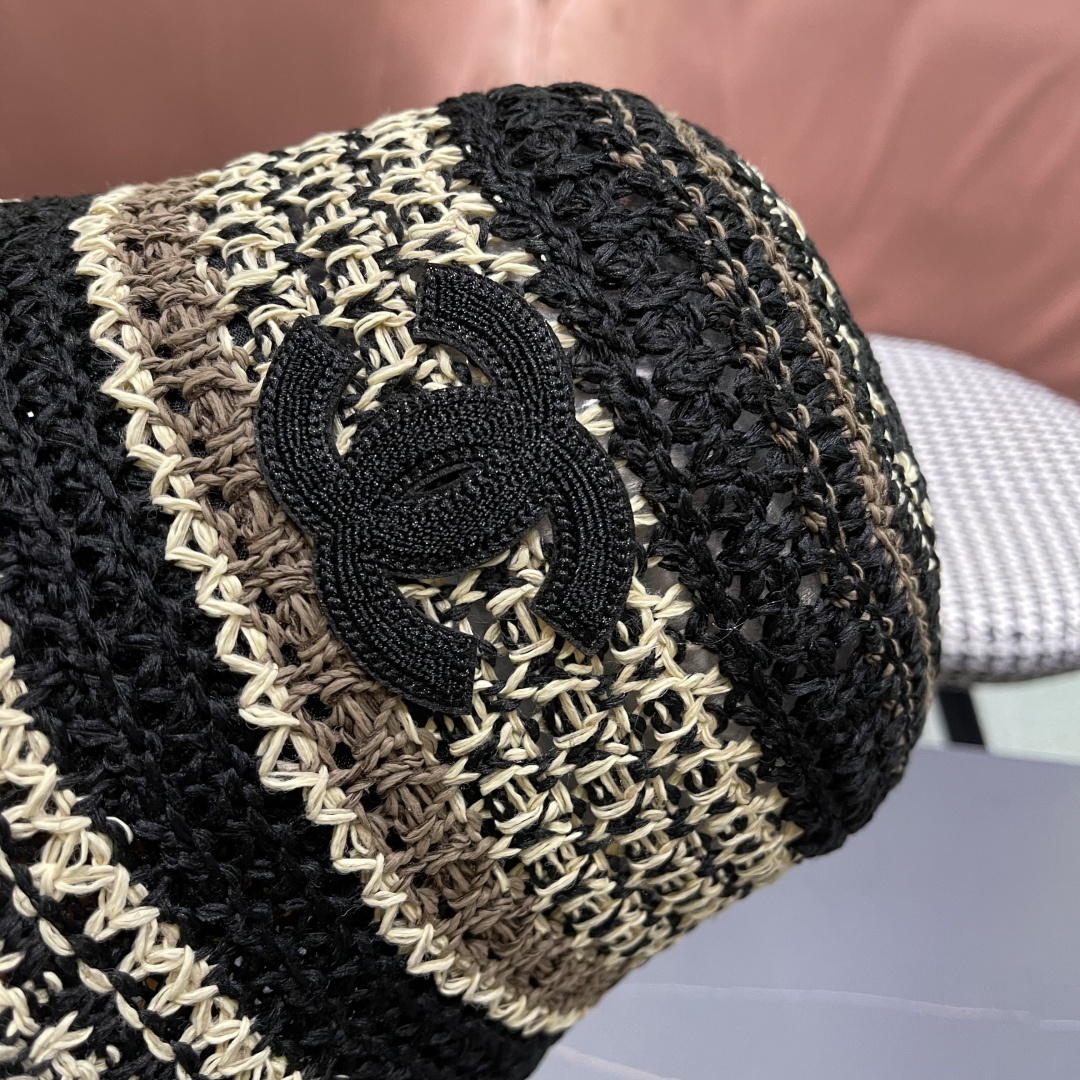  celine香奈儿2025新款日系镂空条纹显脸小针织帽子女春夏季薄款透气遮
阳防晒百搭渔夫帽