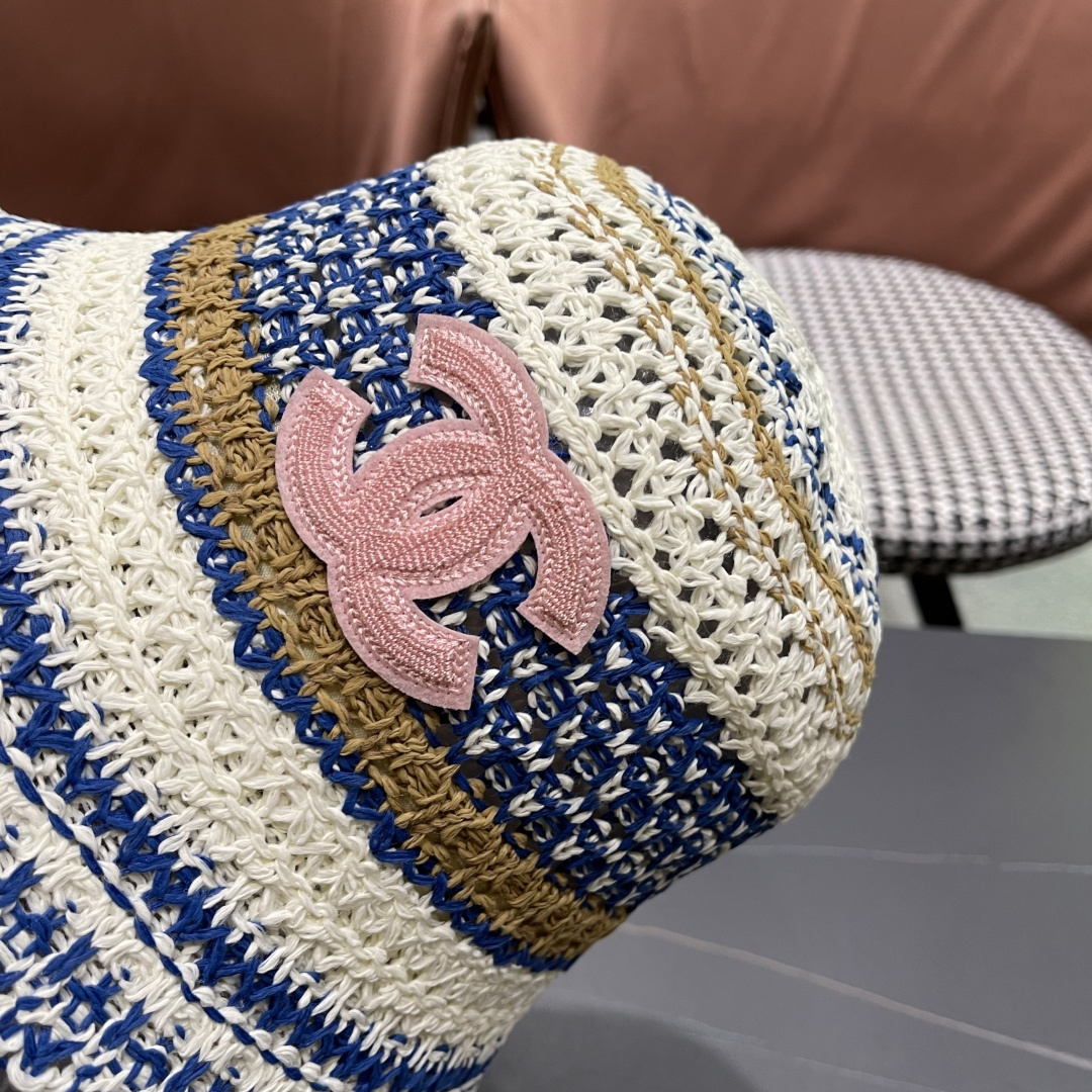  celine香奈儿2025新款日系镂空条纹显脸小针织帽子女春夏季薄款透气遮
阳防晒百搭渔夫帽