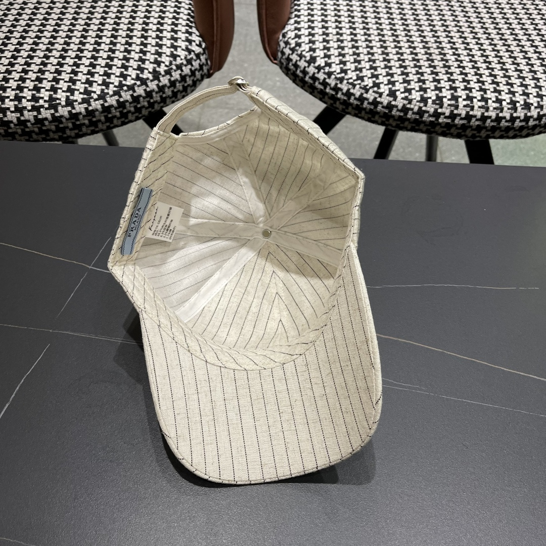  Prada普拉达2025休闲时尚防晒遮阳鸭舌春夏帽子女日系可爱条纹蓓
蕾帽鸭嘴帽