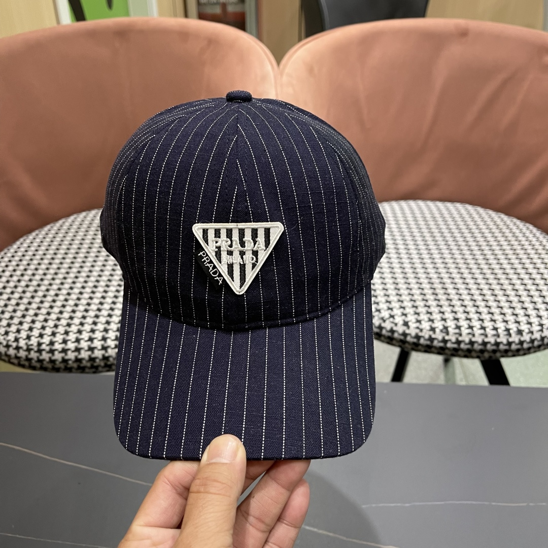  Prada普拉达2025休闲时尚防晒遮阳鸭舌春夏帽子女日系可爱条纹蓓
蕾帽鸭嘴帽