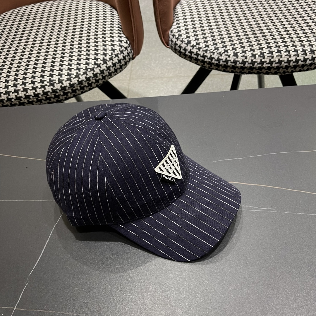  Prada普拉达2025休闲时尚防晒遮阳鸭舌春夏帽子女日系可爱条纹蓓
蕾帽鸭嘴帽