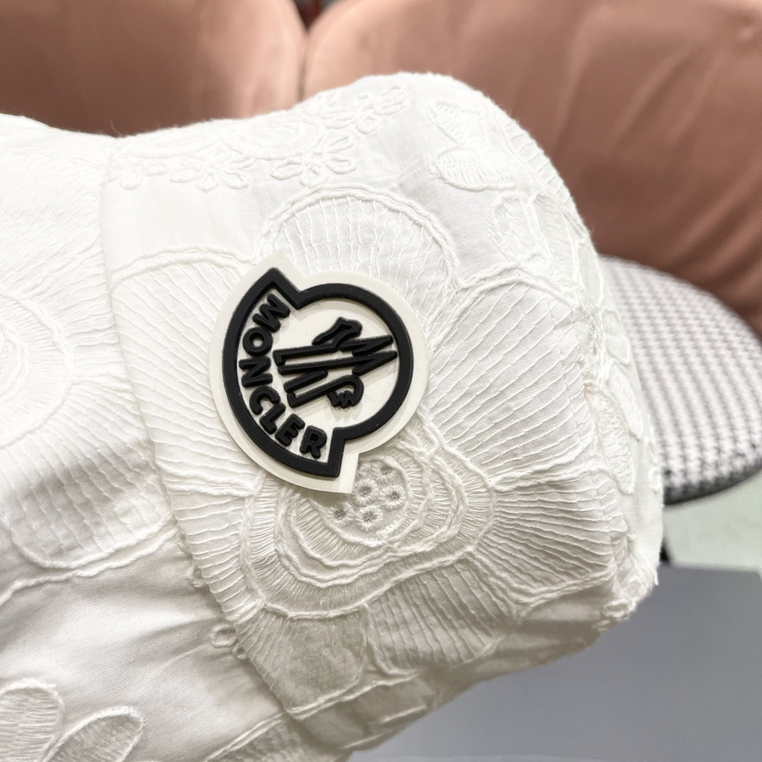  蒙口Moncler🆕2025新款遮阳帽子女夏季镂空小众刺绣渔夫帽
