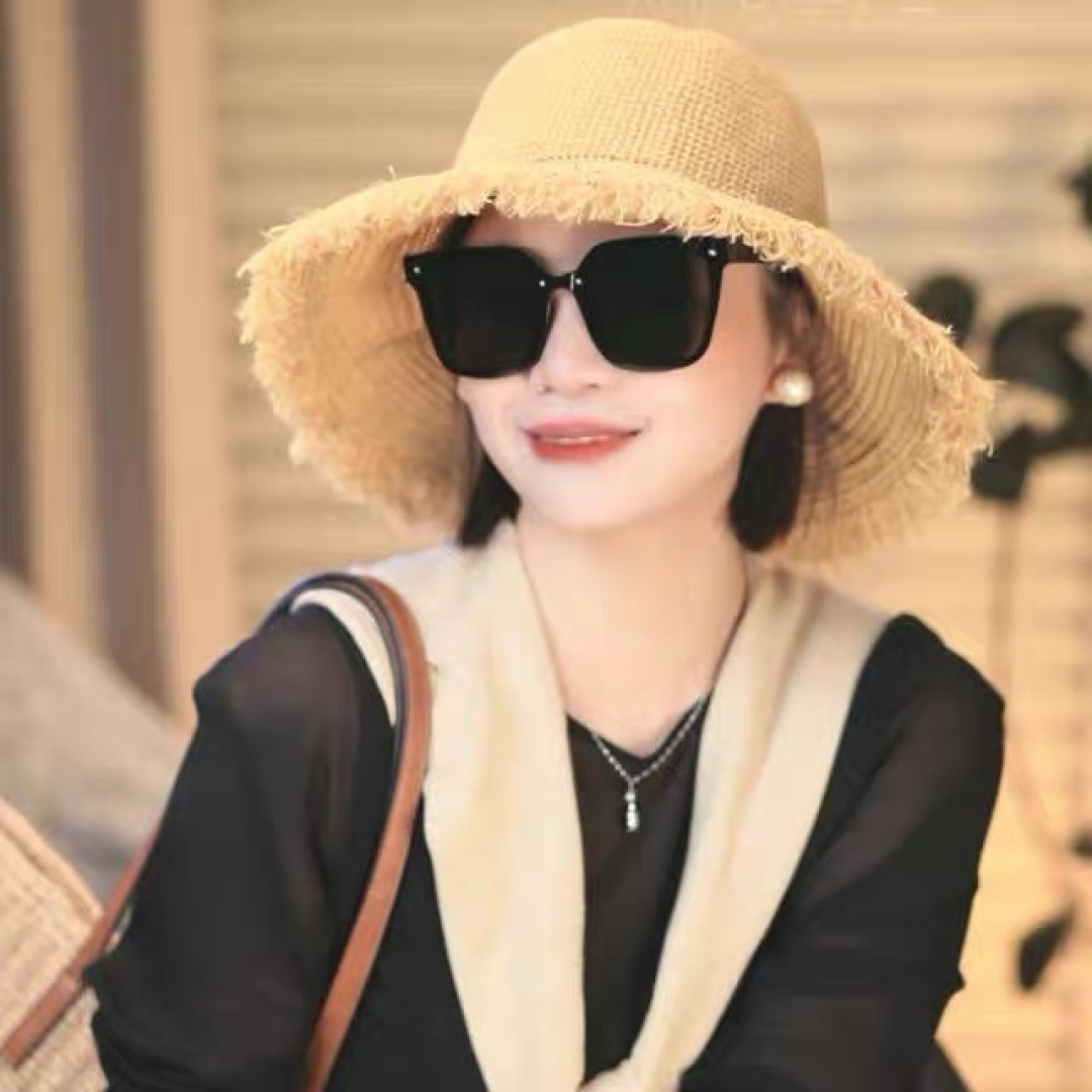  Lv路易威登 女小清新沙滩韩版遮脸编织防晒透气渔夫帽
大檐太阳户外帽子