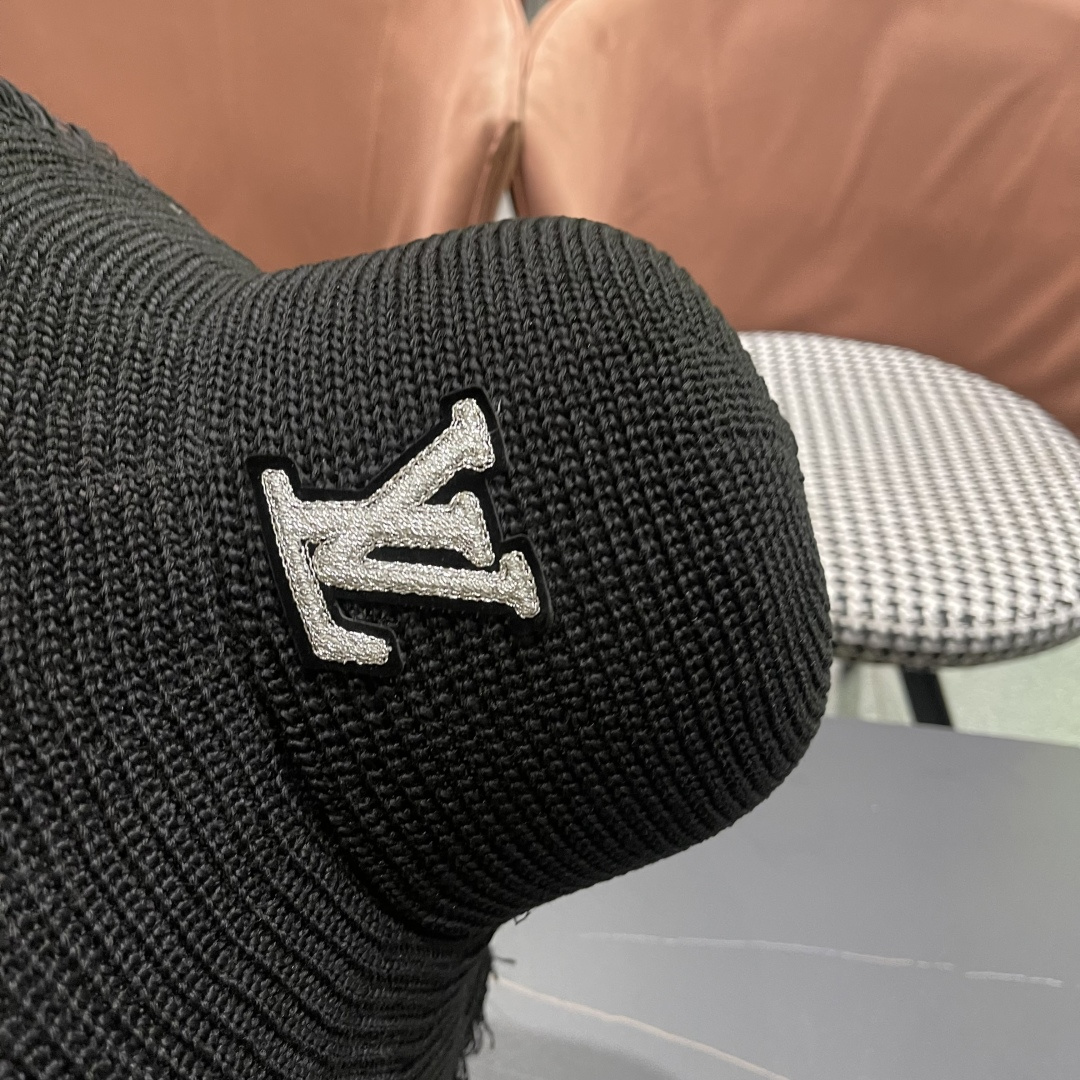  Lv路易威登 女小清新沙滩韩版遮脸编织防晒透气渔夫帽
大檐太阳户外帽子