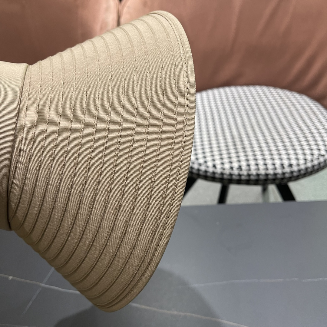  【迪奥DIOR】2025加大帽檐空顶帽女遮阳防晒夏季双层防紫外线
发箍骑车不翻太阳帽子