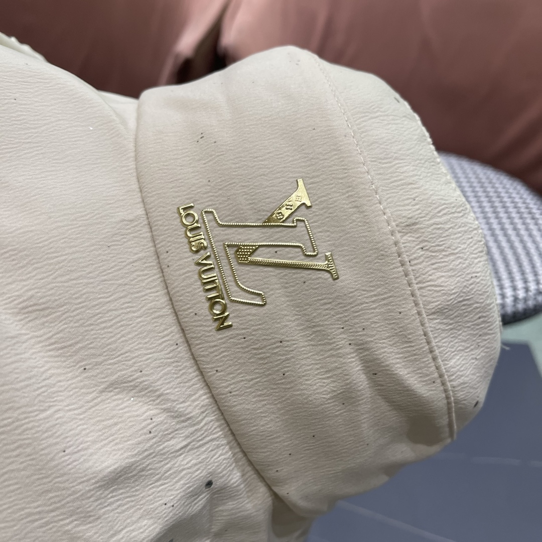  lv路易威登2025新款蝴蝶结防晒渔夫帽子女旅游度假太阳帽休
闲沙滩遮阳帽时尚岔帽