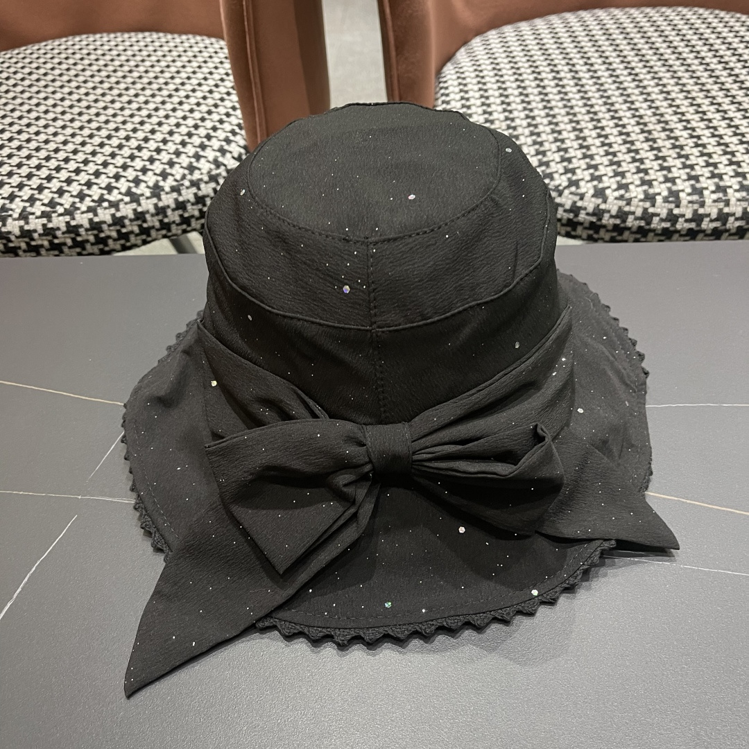  lv路易威登2025新款蝴蝶结防晒渔夫帽子女旅游度假太阳帽休
闲沙滩遮阳帽时尚岔帽