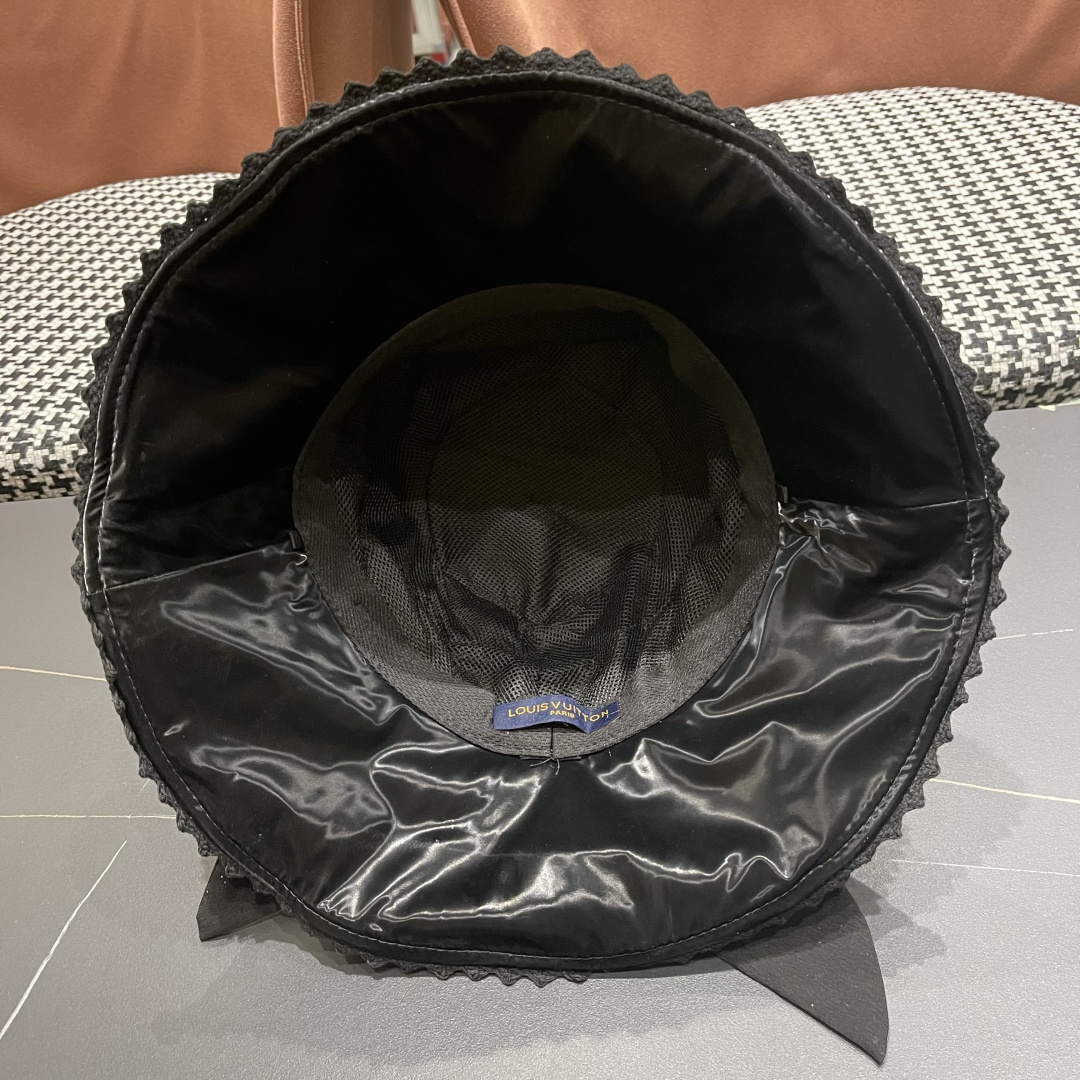  lv路易威登2025新款蝴蝶结防晒渔夫帽子女旅游度假太阳帽休
闲沙滩遮阳帽时尚岔帽