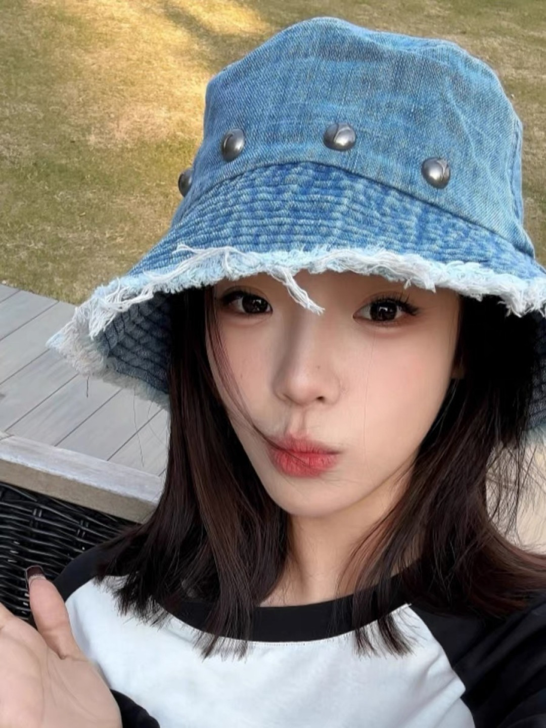 NO:346507,Moncler Korean version of street niche grinding old denim rivet fisherman hat women big hat brim sunshade face small basin hat men and women hat straw hat fisherman hat baseball hat, hat, Moncler, espadrilles, hats蒙口Moncler 韩版街头小众磨边做旧牛仔铆钉渔夫帽女大帽檐 遮阳显脸小盆帽男女帽子草帽渔夫帽棒球帽,帽子,Moncler,espadrilles,hats,hat