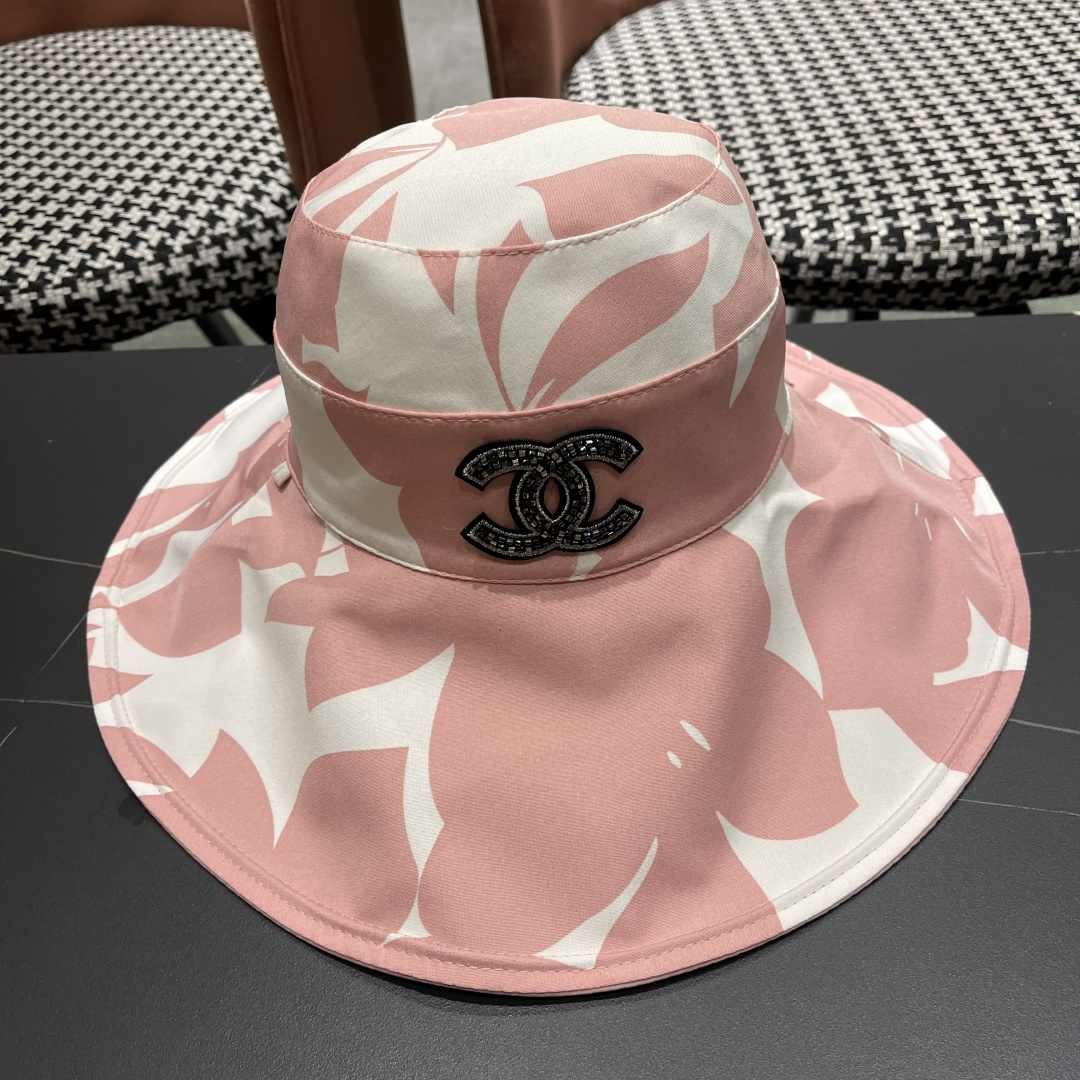  Chanel(香奈儿)新款韩系帽子女春夏显脸小时尚盆帽大檐百搭遮阳
渔夫帽双面戴防紫外线