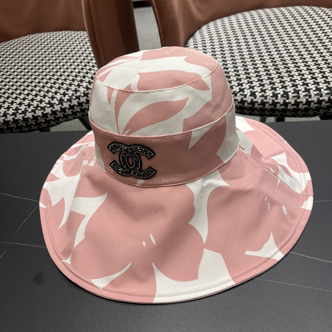  Chanel(香奈儿)新款韩系帽子女春夏显脸小时尚盆帽大檐百搭遮阳
渔夫帽双面戴防紫外线